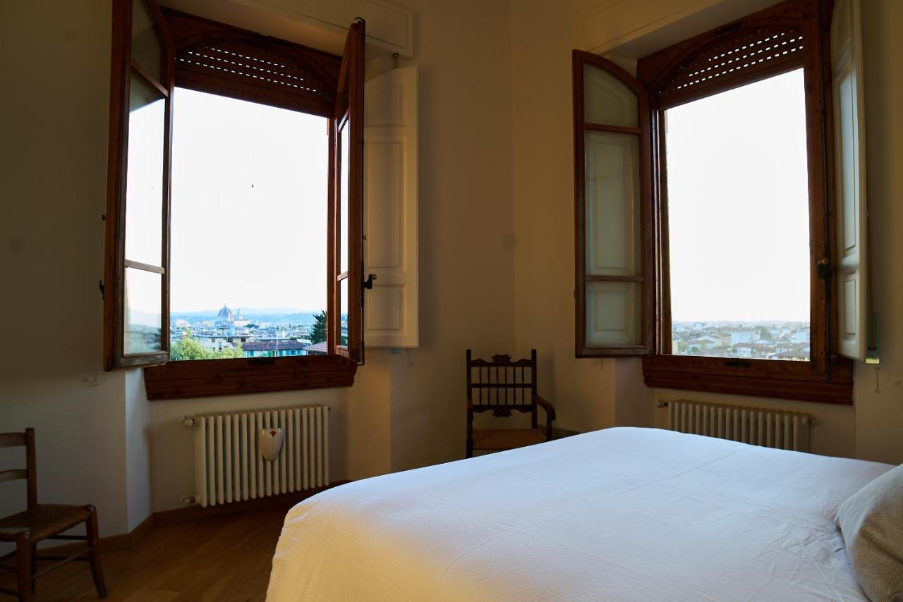 Chic Apt In Villa - Dolcevita Holiday ฟลอเรนซ์ ภายนอก รูปภาพ