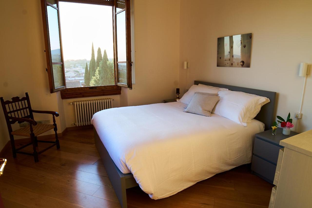 Chic Apt In Villa - Dolcevita Holiday ฟลอเรนซ์ ภายนอก รูปภาพ
