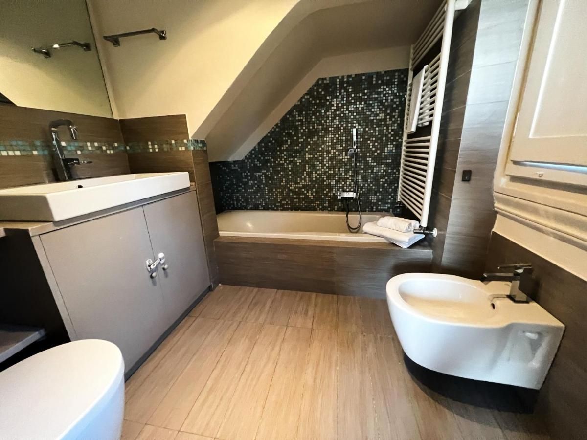 Chic Apt In Villa - Dolcevita Holiday ฟลอเรนซ์ ภายนอก รูปภาพ