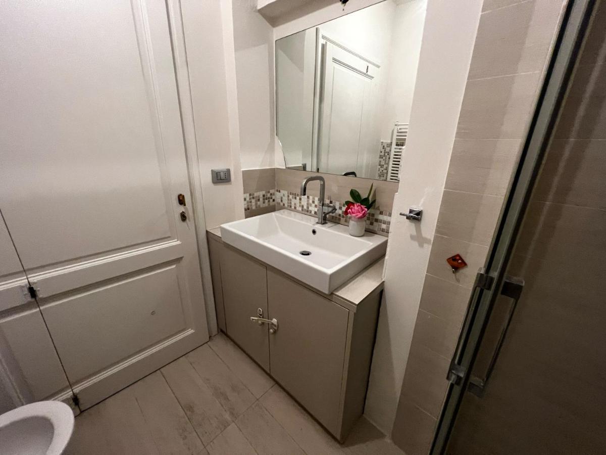 Chic Apt In Villa - Dolcevita Holiday ฟลอเรนซ์ ภายนอก รูปภาพ