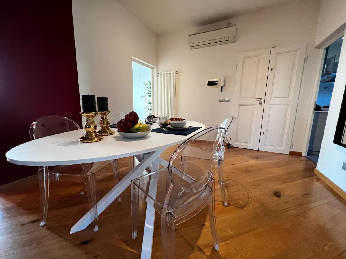 Chic Apt In Villa - Dolcevita Holiday ฟลอเรนซ์ ภายนอก รูปภาพ